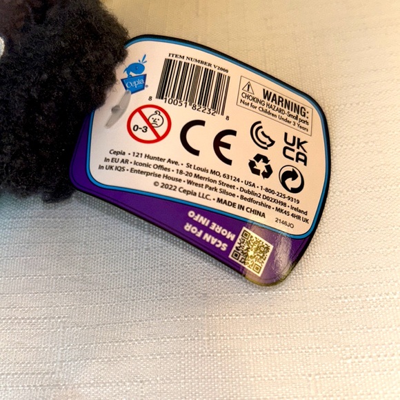 Dog vs. Squirls Linda #10 - Picture 4 of 7